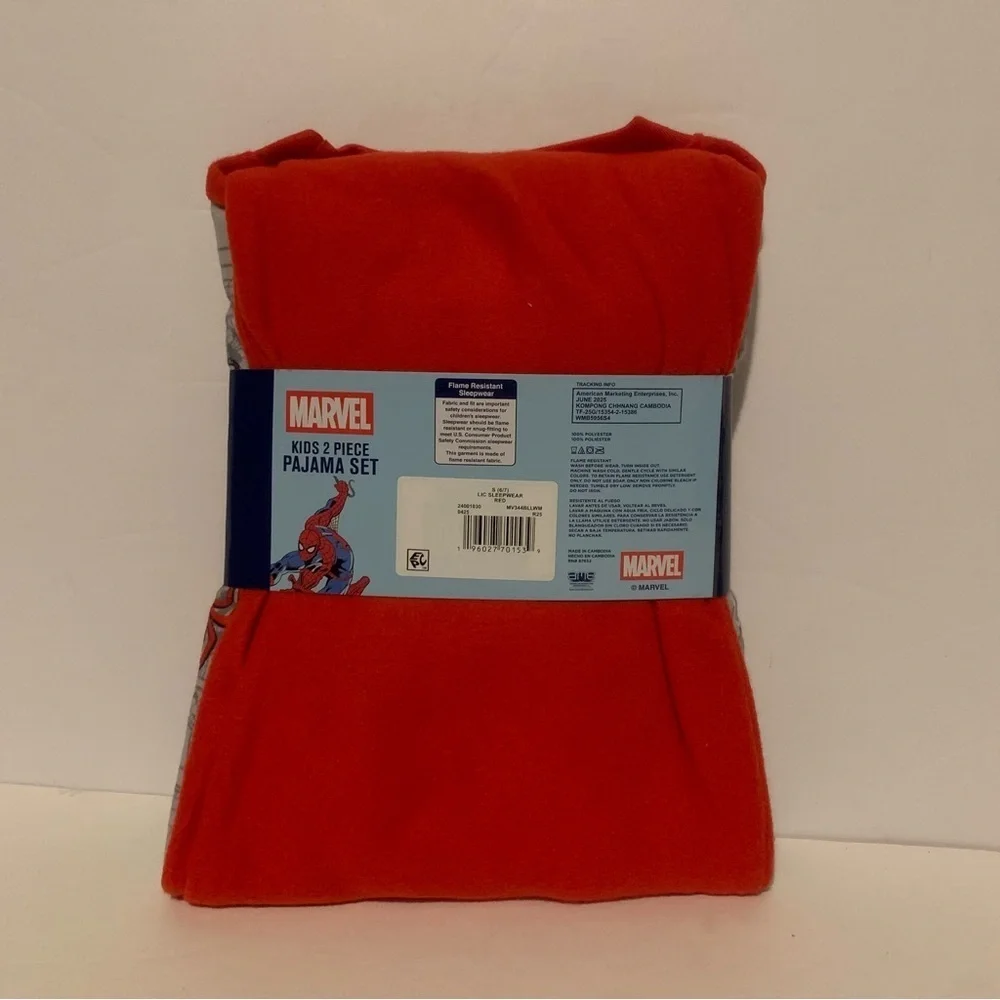 NWT. Marvel Spider-Man Kids Pajama Set